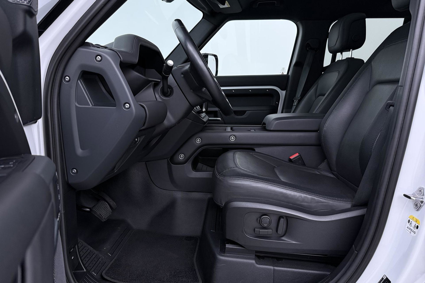 Land Rover Defender 110 2.0 P400e 110 SE | Luchtvering | Panoramadak | 360° Camera | Stoelventilatie | Trekhaak | Matrix LED | 22 Inch | ACC