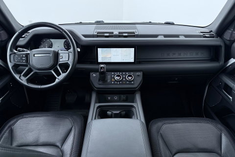 Land Rover Defender 110 2.0 P400e 110 SE | Luchtvering | Panoramadak | 360° Camera | Stoelventilatie | Trekhaak | Matrix LED | 22 Inch | ACC