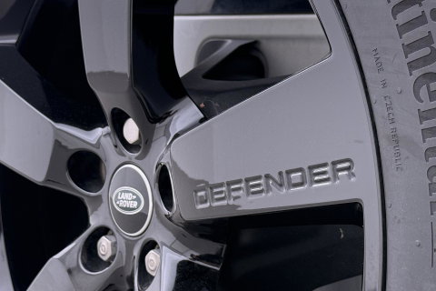 Land Rover Defender 110 2.0 P400e 110 SE | Luchtvering | Panoramadak | 360° Camera | Stoelventilatie | Trekhaak | Matrix LED | 22 Inch | ACC