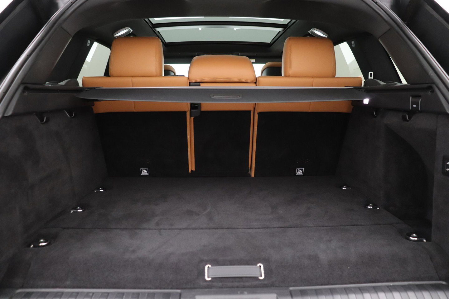 Land Rover Range Rover Sport P400e Limited Edition | Luchtvering | Trekhaak | Meridian | Head-up | 21 inch