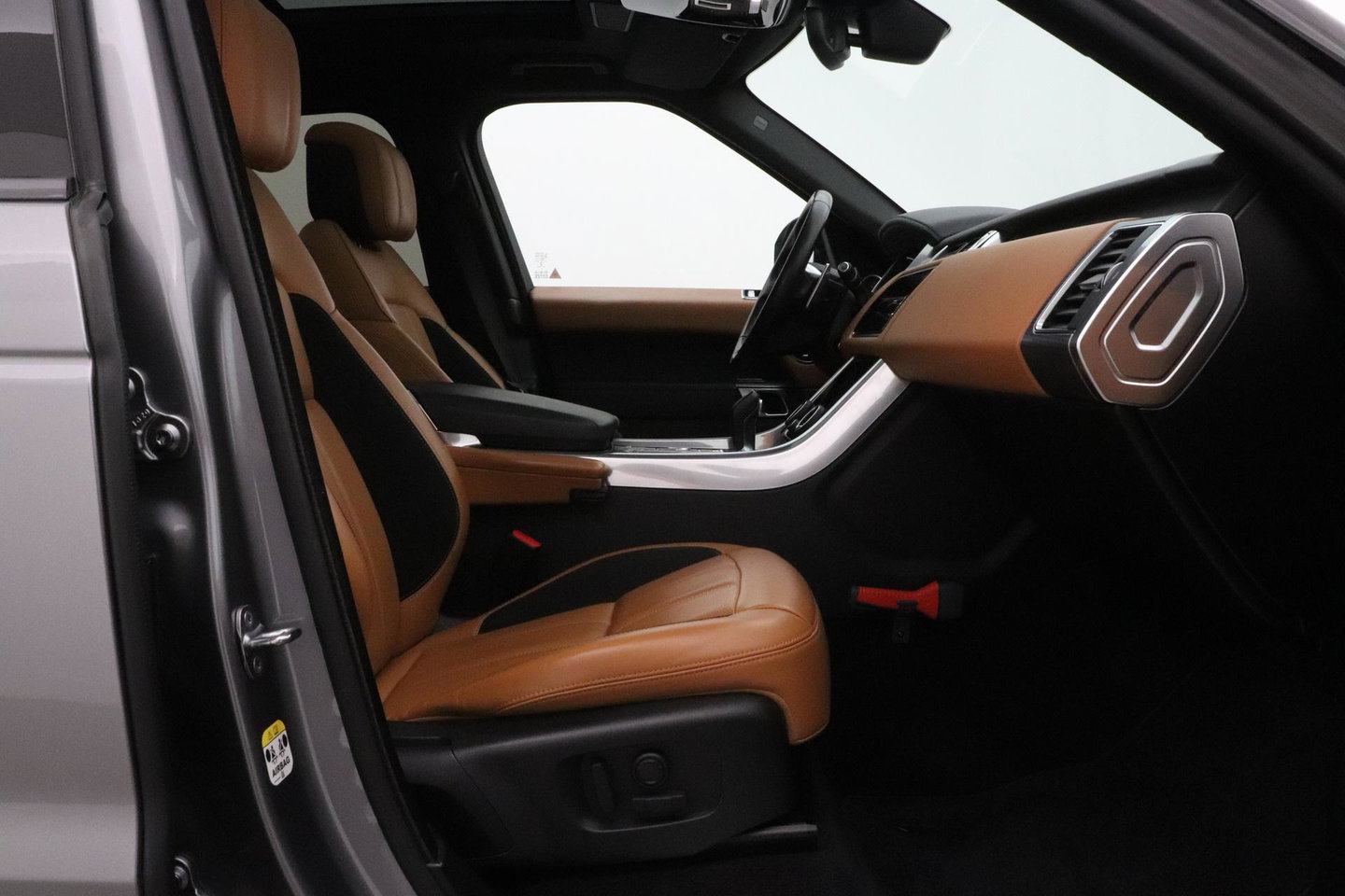 Land Rover Range Rover Sport P400e Limited Edition | Luchtvering | Trekhaak | Meridian | Head-up | 21 inch