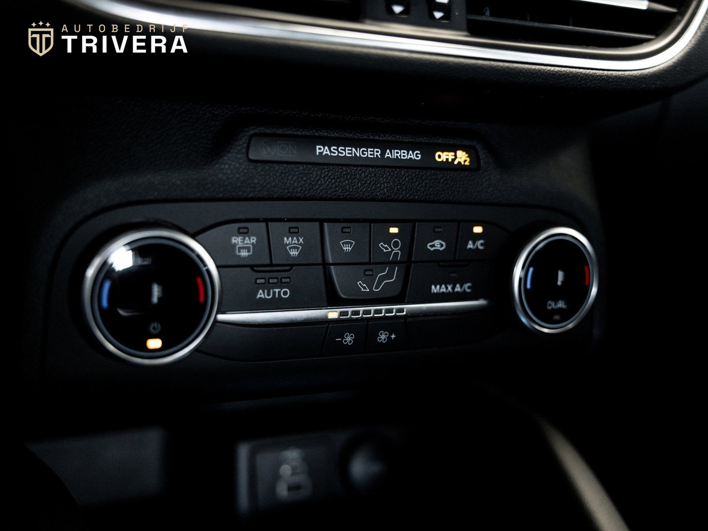 Ford Kuga 2.5 PHEV Titanium l SoH 96% l CAM 360° l CARPLAY l NAV l 1ste eig.l Keyless entry l Dealer Onderh.l Virtual cockpit
