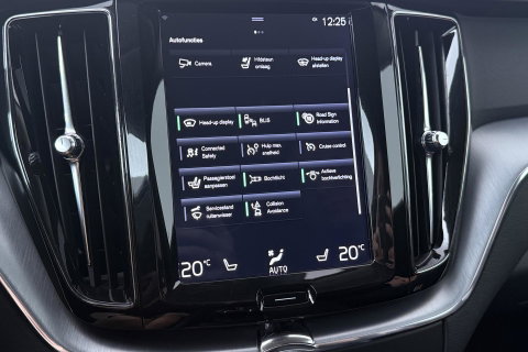 Volvo XC60 2.0 D4 AWD Momentum | HEICO SPORTIV | Grijs Kenteken | ACC | Head-Up | Stoelventilatie | Camera
