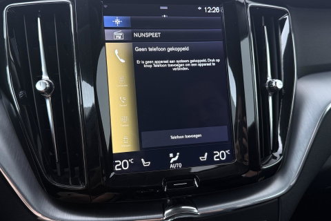 Volvo XC60 2.0 D4 AWD Momentum | HEICO SPORTIV | Grijs Kenteken | ACC | Head-Up | Stoelventilatie | Camera