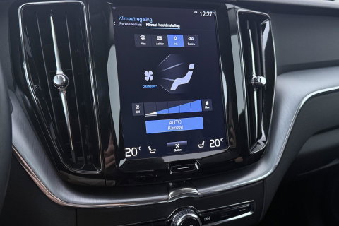 Volvo XC60 2.0 D4 AWD Momentum | HEICO SPORTIV | Grijs Kenteken | ACC | Head-Up | Stoelventilatie | Camera