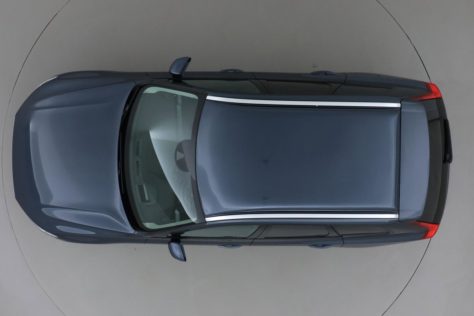 Volvo XC60 2.0 D4 AWD Momentum | HEICO SPORTIV | Grijs Kenteken | ACC | Head-Up | Stoelventilatie | Camera
