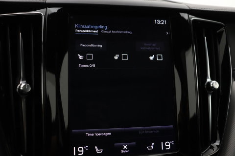 Volvo XC60 T8 R-Design | Bowers&Wilkins | Luchtvering | Panoramadak | 360° Camera | Massage+Ventilatie | Stoel+Stuurverwarming | 22 Inch