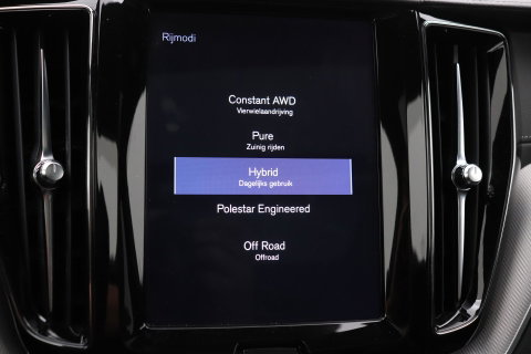 Volvo XC60 T8 R-Design | Bowers&Wilkins | Luchtvering | Panoramadak | 360° Camera | Massage+Ventilatie | Stoel+Stuurverwarming | 22 Inch