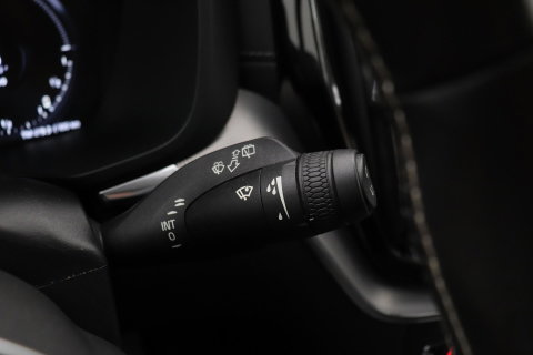 Volvo XC60 T8 R-Design | Bowers&Wilkins | Luchtvering | Panoramadak | 360° Camera | Massage+Ventilatie | Stoel+Stuurverwarming | 22 Inch