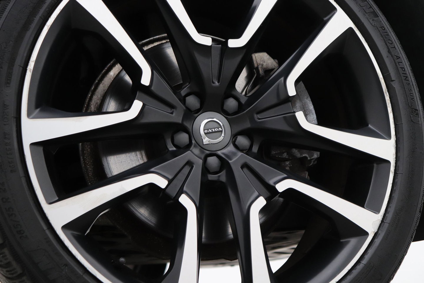 Volvo XC60 T8 R-Design | Bowers&Wilkins | Luchtvering | Panoramadak | 360° Camera | Massage+Ventilatie | Stoel+Stuurverwarming | 22 Inch