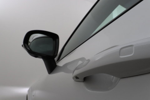 Volvo XC60 T8 R-Design | Bowers&Wilkins | Luchtvering | Panoramadak | 360° Camera | Massage+Ventilatie | Stoel+Stuurverwarming | 22 Inch