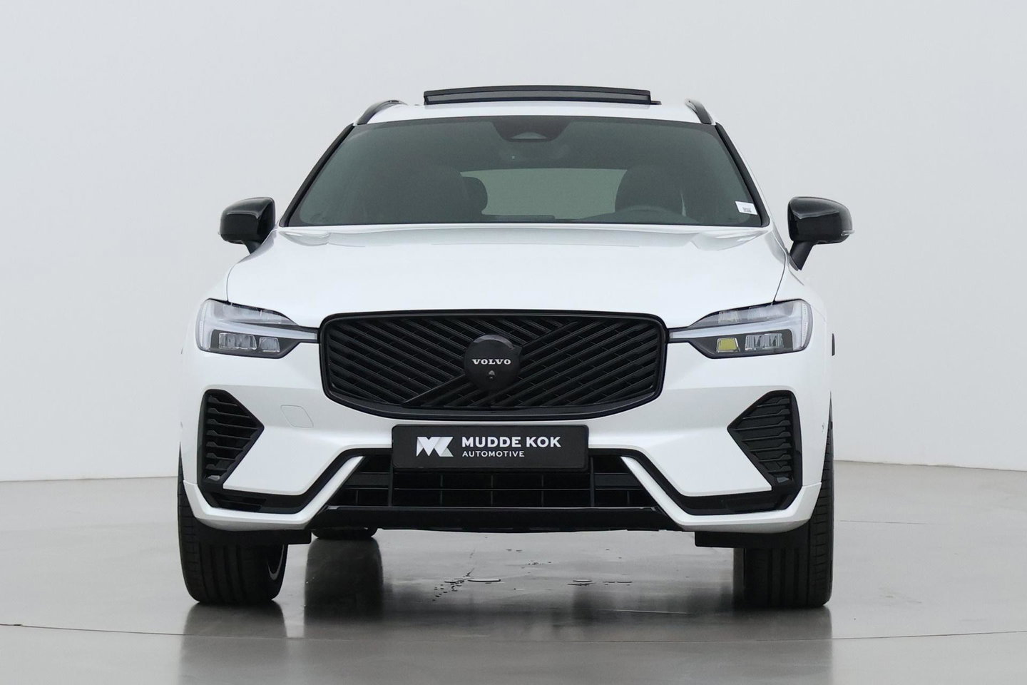 Volvo XC60 T6 Plus Black Edition | Harman/Kardon | Panoramadak | Head-Up | 360° Camera | ACC | 21 Inch