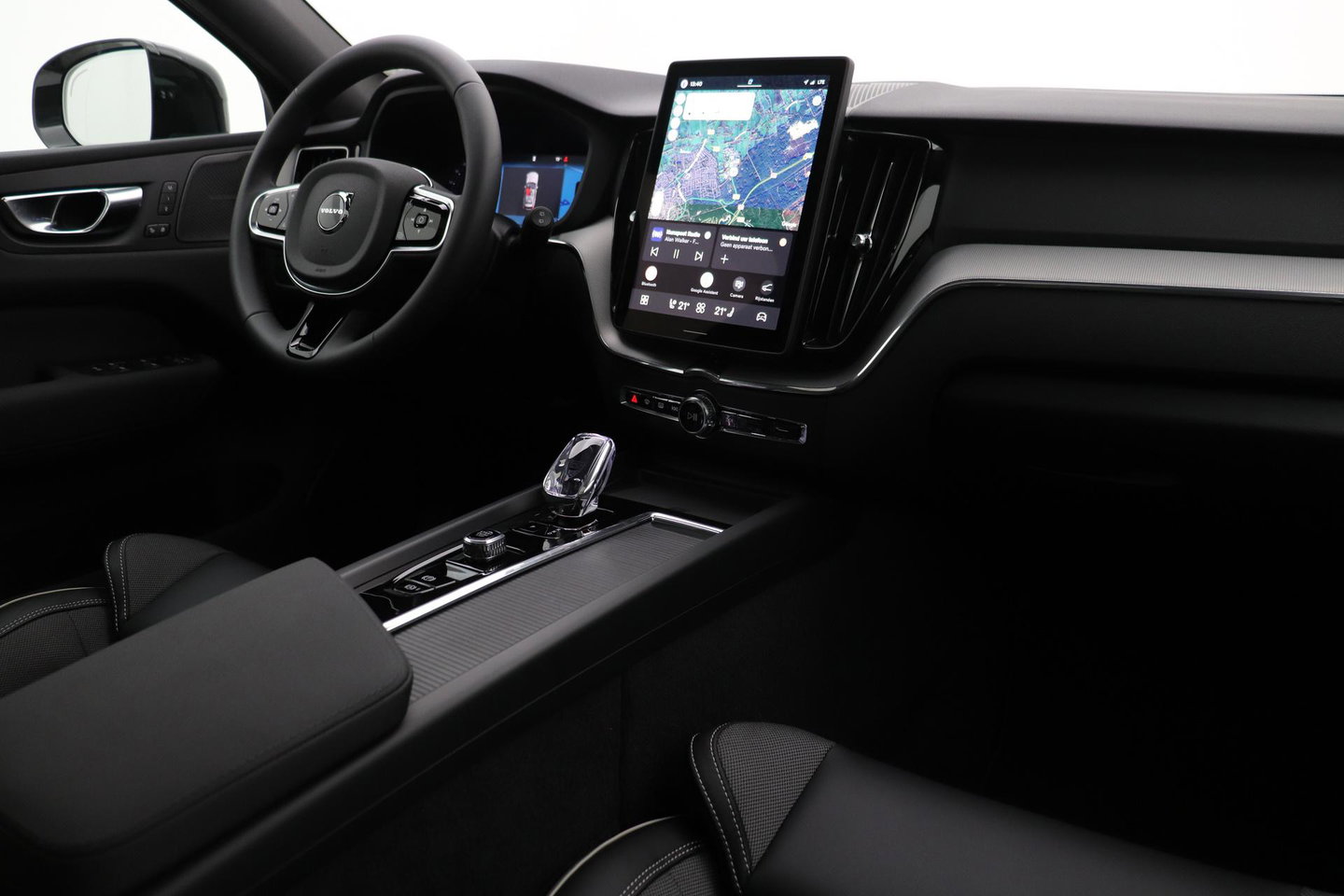 Volvo XC60 T6 Plus Black Edition | Harman/Kardon | Panoramadak | Head-Up | 360° Camera | ACC | 21 Inch