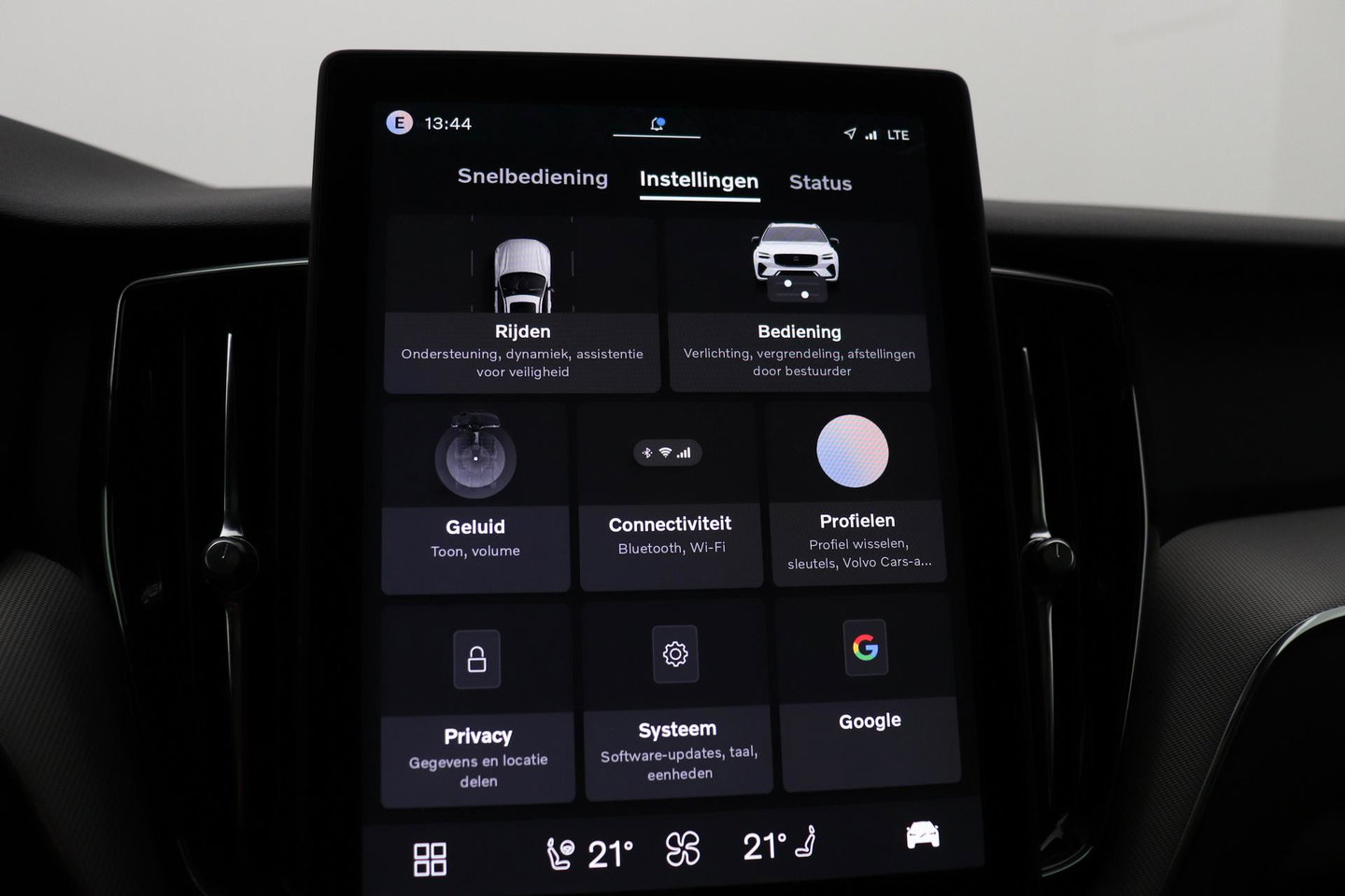 Volvo XC60 T6 Plus Black Edition | Harman/Kardon | Panoramadak | Head-Up | 360° Camera | ACC | 21 Inch