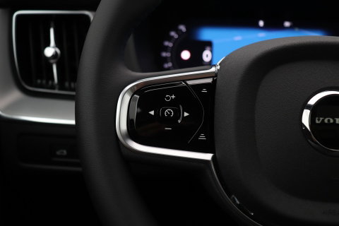 Volvo XC60 T6 Plus Black Edition | Harman/Kardon | Panoramadak | Head-Up | 360° Camera | ACC | 21 Inch