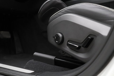 Volvo XC60 T6 Plus Black Edition | Harman/Kardon | Panoramadak | Head-Up | 360° Camera | ACC | 21 Inch