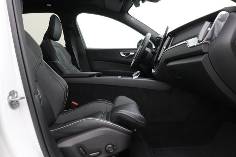 Volvo XC60 T6 Plus Black Edition | Harman/Kardon | Panoramadak | Head-Up | 360° Camera | ACC | 21 Inch