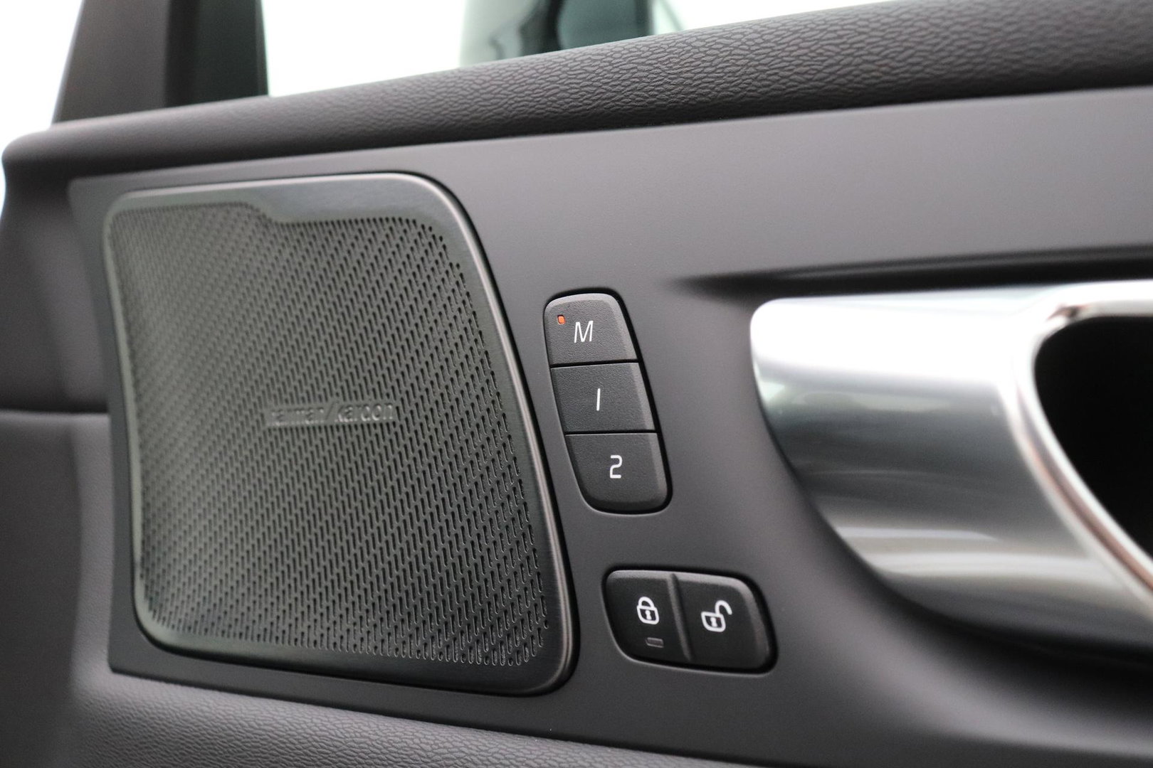 Volvo XC60 T6 Plus Black Edition | Harman/Kardon | Panoramadak | Head-Up | 360° Camera | ACC | 21 Inch