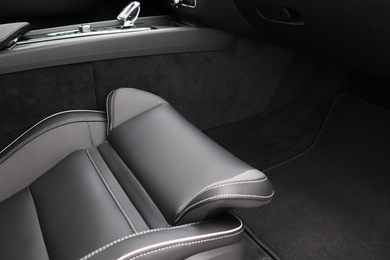 Volvo XC60 T6 Plus Black Edition | Harman/Kardon | Panoramadak | Head-Up | 360° Camera | ACC | 21 Inch