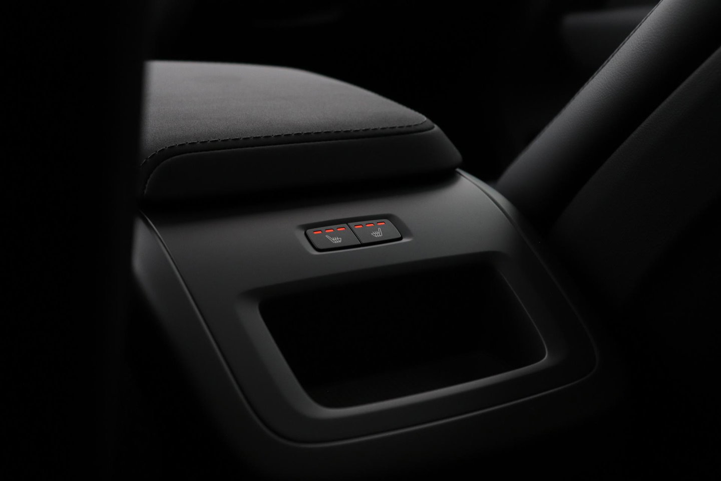Volvo XC60 T6 Plus Black Edition | Harman/Kardon | Panoramadak | Head-Up | 360° Camera | ACC | 21 Inch