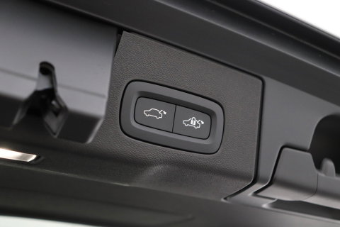 Volvo XC60 T6 Plus Black Edition | Harman/Kardon | Panoramadak | Head-Up | 360° Camera | ACC | 21 Inch