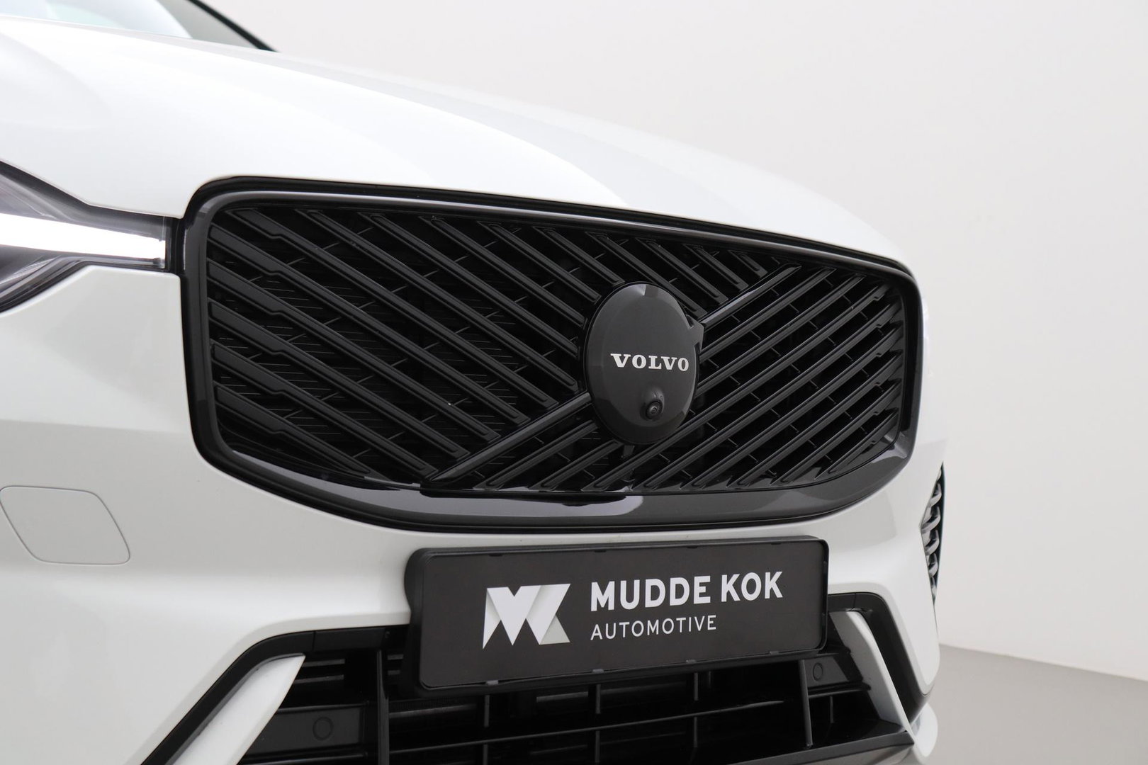 Volvo XC60 T6 Plus Black Edition | Harman/Kardon | Panoramadak | Head-Up | 360° Camera | ACC | 21 Inch