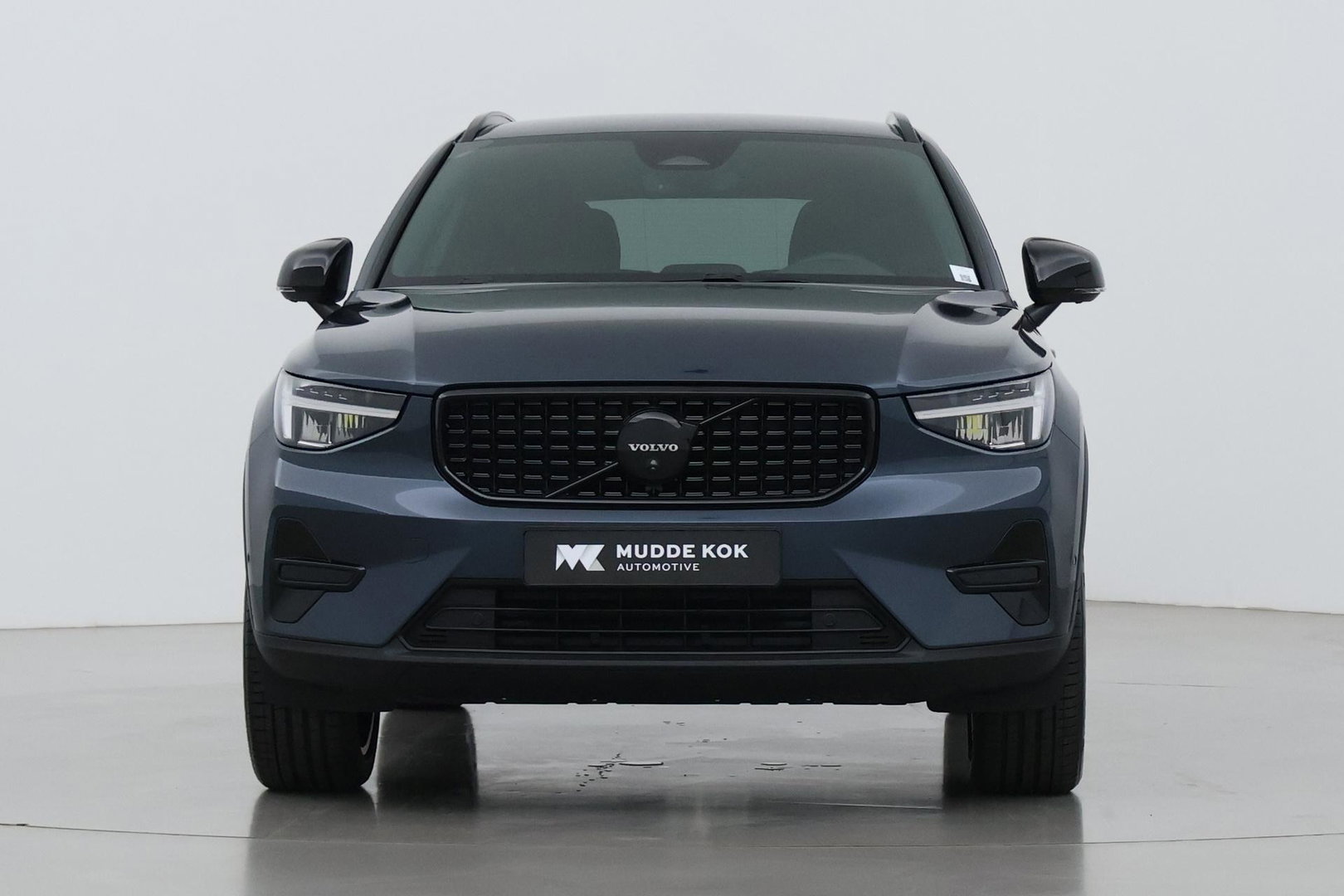 Volvo XC40 B3 Plus Black Edition | Harman/Kardon | BLIS | 360° Camera | Pilot Assist | Stoel+Stuurverwarming | Memory | ACC | 20 Inch
