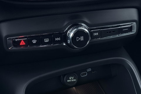 Volvo XC40 B3 Plus Black Edition | Harman/Kardon | BLIS | 360° Camera | Pilot Assist | Stoel+Stuurverwarming | Memory | ACC | 20 Inch