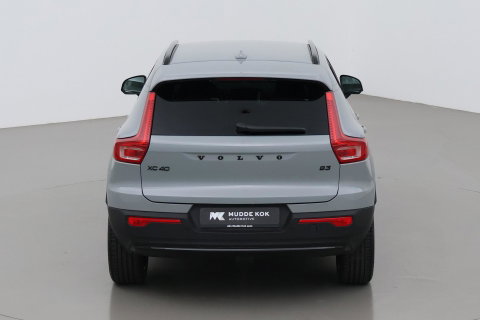 Volvo XC40 2.0 B3 Plus Black Edition | Harman/Kardon | BLIS | 360° Camera | Pilot Assist | Stoel+Stuurverwarming | Memory | ACC | 20 Inch