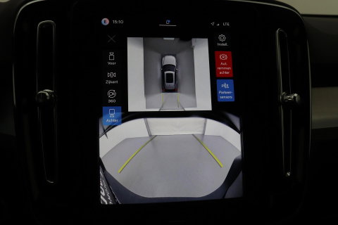 Volvo XC40 2.0 B3 Plus Black Edition | Harman/Kardon | BLIS | 360° Camera | Pilot Assist | Stoel+Stuurverwarming | Memory | ACC | 20 Inch