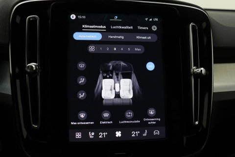 Volvo XC40 2.0 B3 Plus Black Edition | Harman/Kardon | BLIS | 360° Camera | Pilot Assist | Stoel+Stuurverwarming | Memory | ACC | 20 Inch