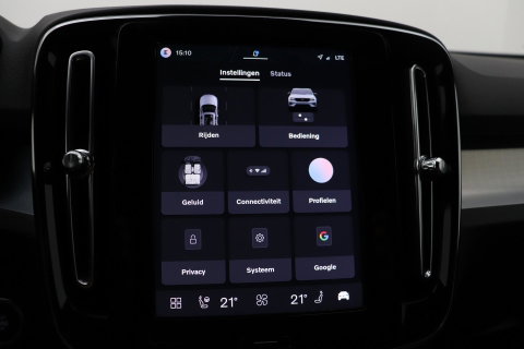 Volvo XC40 2.0 B3 Plus Black Edition | Harman/Kardon | BLIS | 360° Camera | Pilot Assist | Stoel+Stuurverwarming | Memory | ACC | 20 Inch