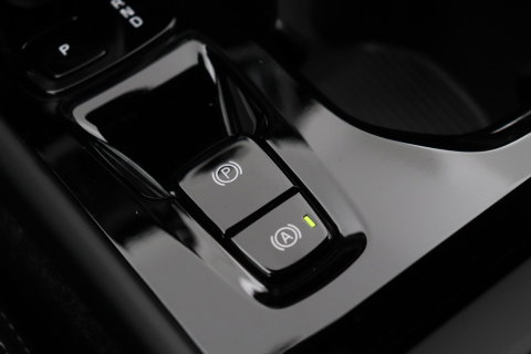 Volvo XC40 2.0 B3 Plus Black Edition | Harman/Kardon | BLIS | 360° Camera | Pilot Assist | Stoel+Stuurverwarming | Memory | ACC | 20 Inch