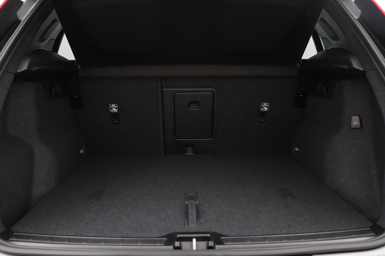 Volvo XC40 2.0 B3 Plus Black Edition | Harman/Kardon | BLIS | 360° Camera | Pilot Assist | Stoel+Stuurverwarming | Memory | ACC | 20 Inch