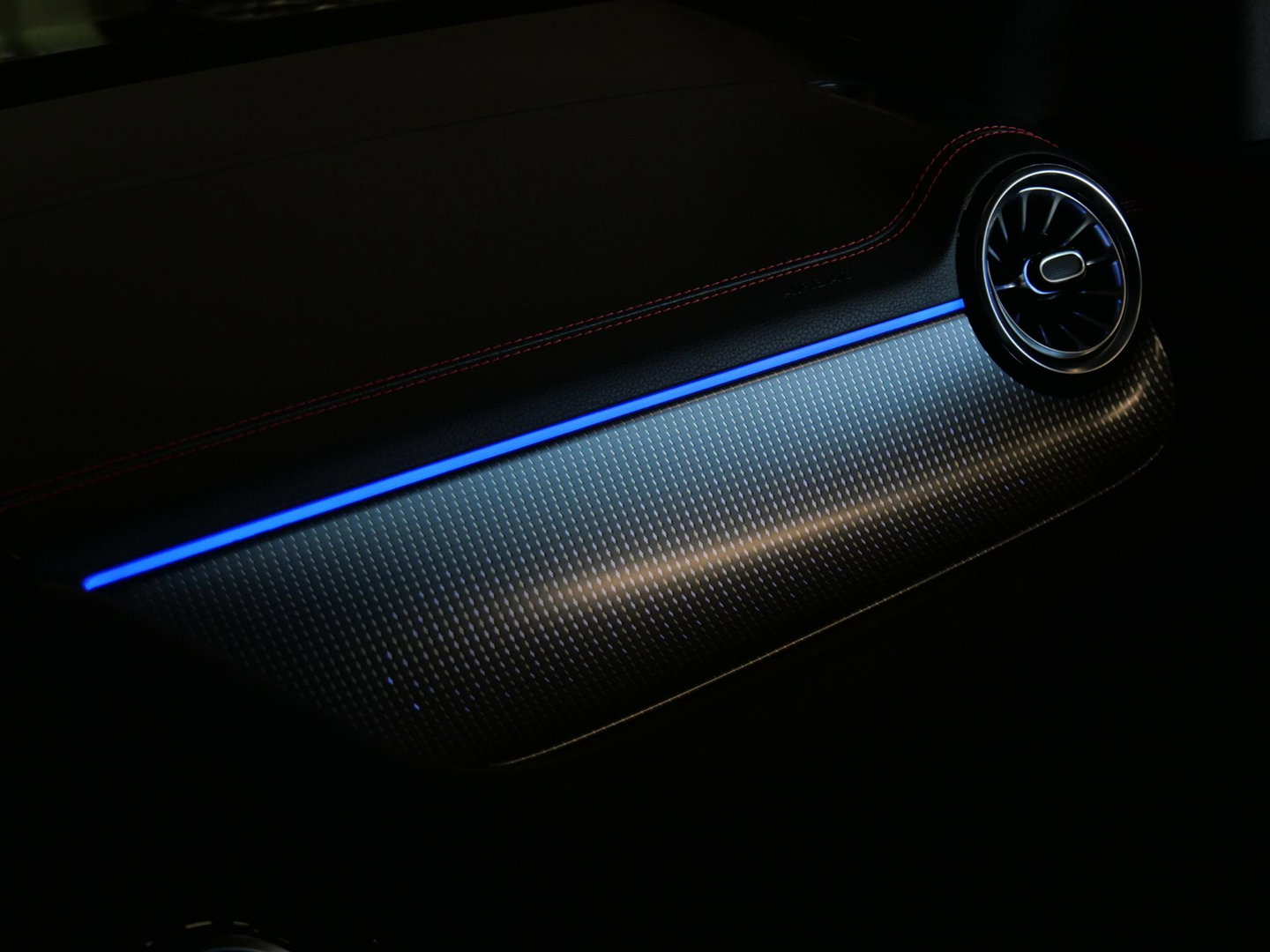 Mercedes-Benz EQA 67kWh AMG/ AMBIENT LIGHTING/ BLINDSPOT/ ELEKT. KLEP/ SOH 97%