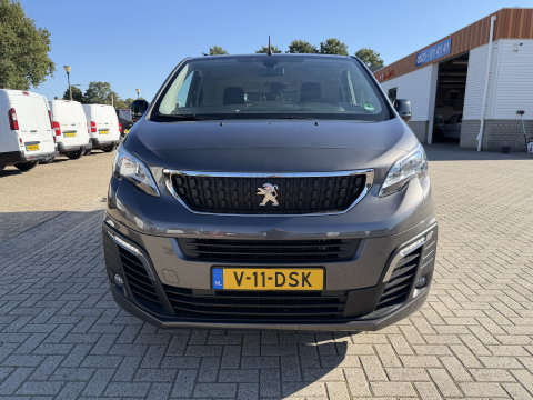 Peugeot Expert 2.0 BlueHDI 145pk automaat S&S L2H1 / vaste prijs rijklaar € 19.950 ex btw / euro 6 / bpm vrij / lease vanaf € 336 / grijs metallic / achteruit rijcamera / trekhaak 2300 kg !