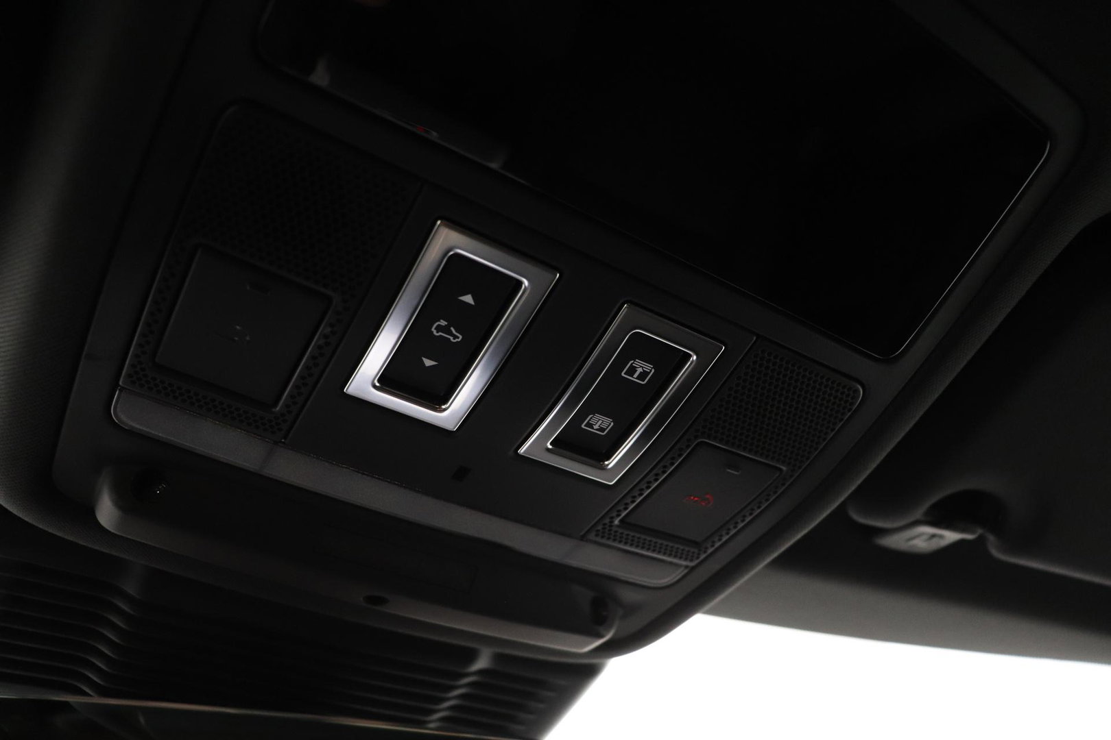 Land Rover Range Rover Evoque 1.5 P270e S | Panoramadak | 360° Camera | BLIS | Black Pack | Stoel+Stuurverwarming | Keyless | ACC