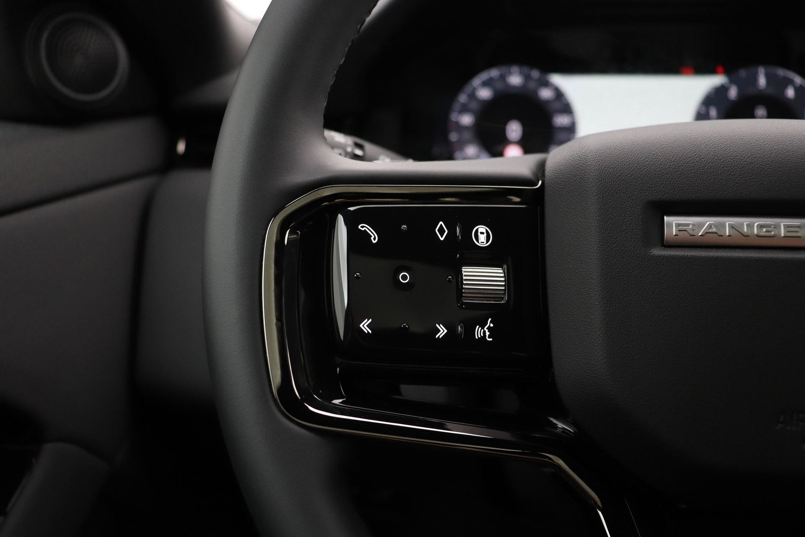 Land Rover Range Rover Evoque 1.5 P270e S | Panoramadak | 360° Camera | BLIS | Black Pack | Stoel+Stuurverwarming | Keyless | ACC