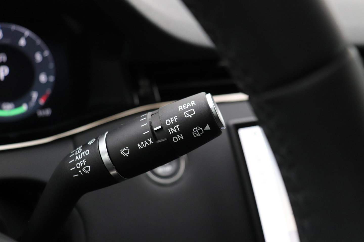 Land Rover Range Rover Evoque 1.5 P270e S | Panoramadak | 360° Camera | BLIS | Black Pack | Stoel+Stuurverwarming | Keyless | ACC