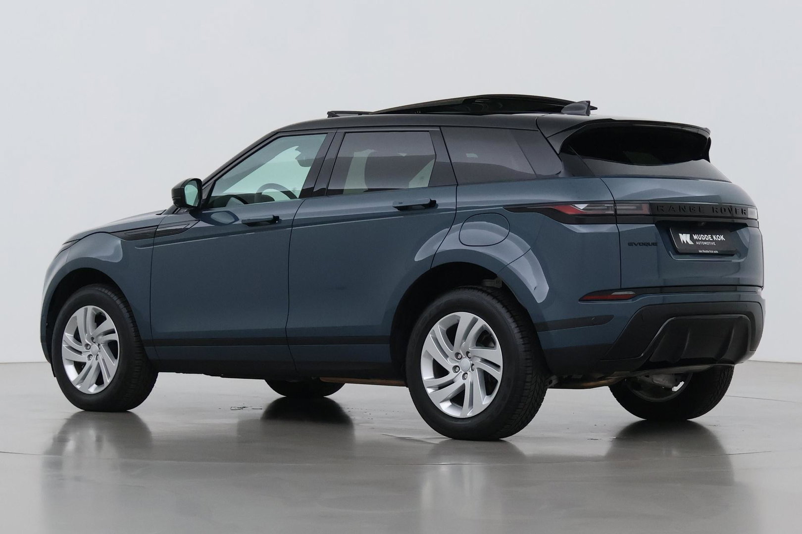 Land Rover Range Rover Evoque 1.5 P270e S | Panoramadak | 360° Camera | BLIS | Black Pack | Stoel+Stuurverwarming | Keyless | ACC