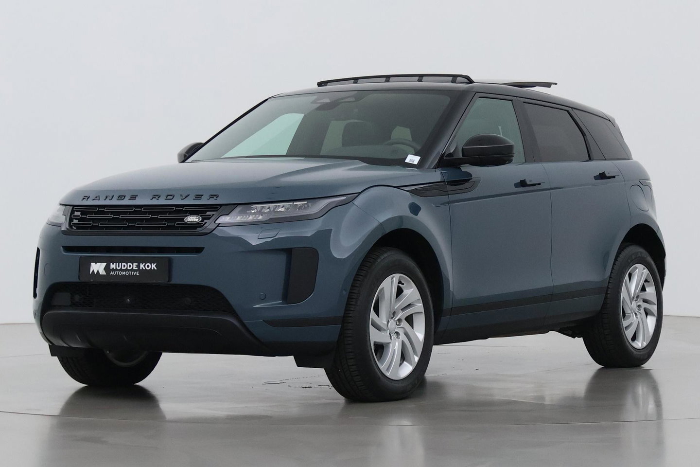Land Rover Range Rover Evoque 1.5 P270e S | Panoramadak | 360° Camera | BLIS | Black Pack | Stoel+Stuurverwarming | Keyless | ACC