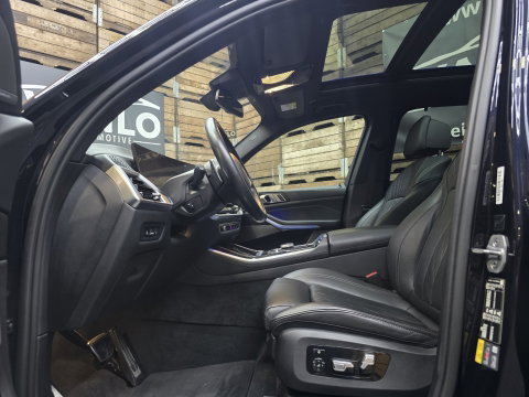 BMW X5 XDrive50e Launch Edition M-Sport Sky Lounge Maxton Panorama Leder Luchtvering 22"LM