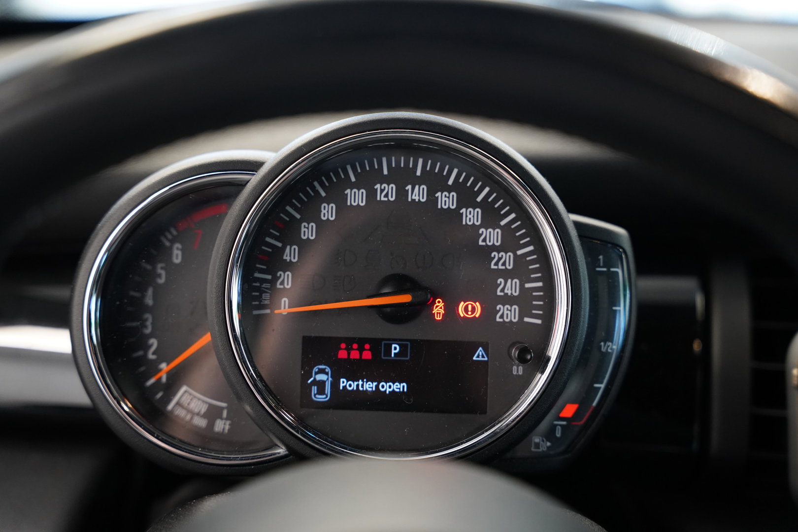 MINI 5-Deurs 1.5 Cooper Chili Navigatie Full-led CruiseControl