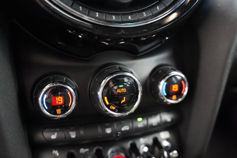 MINI 5-Deurs 1.5 Cooper Chili Navigatie Full-led CruiseControl