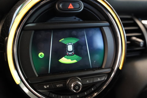 MINI 5-Deurs 1.5 Cooper Chili Navigatie Full-led CruiseControl