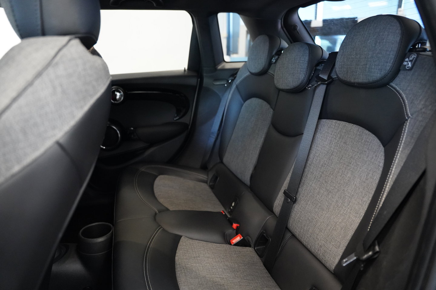 MINI 5-Deurs 1.5 Cooper Chili Navigatie Full-led CruiseControl