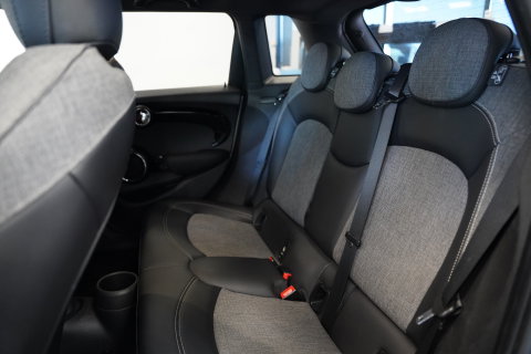 MINI 5-Deurs 1.5 Cooper Chili Navigatie Full-led CruiseControl