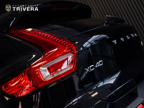 Volvo XC40 1.5 T5 Recharge Inscription 262PK l SoH 95% l CAM 360° l Vol Leder l PANO l Harm. Kardan l 1ste eig. Dealer Onderh.