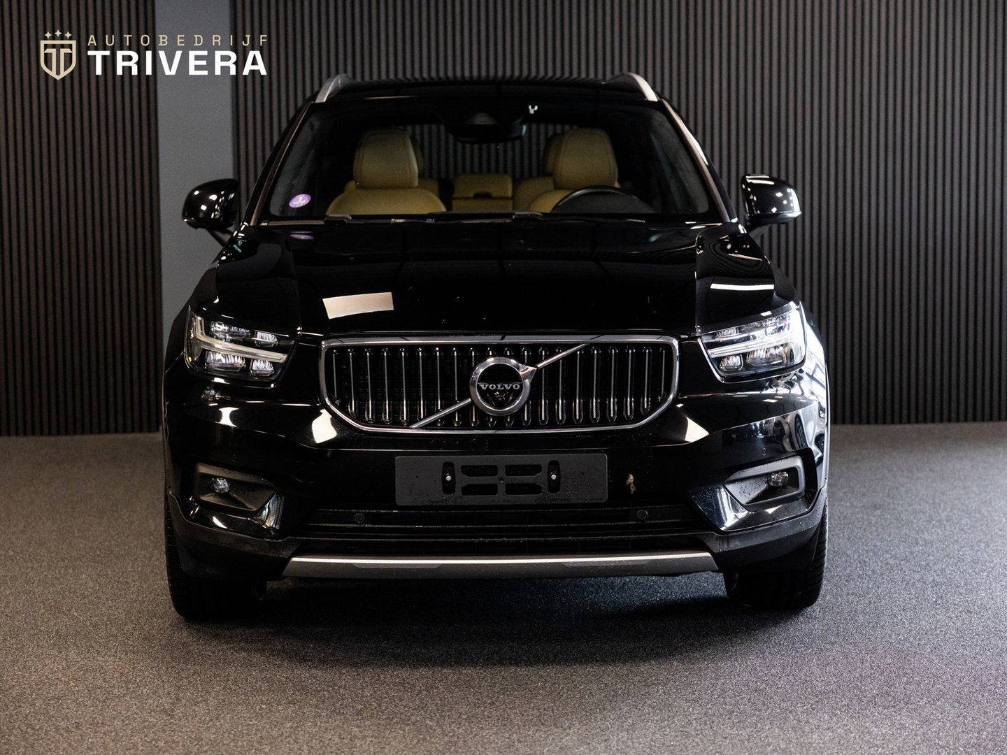 Volvo XC40 1.5 T5 Recharge Inscription 262PK l SoH 95% l CAM 360° l Vol Leder l PANO l Harm. Kardan l 1ste eig. Dealer Onderh.