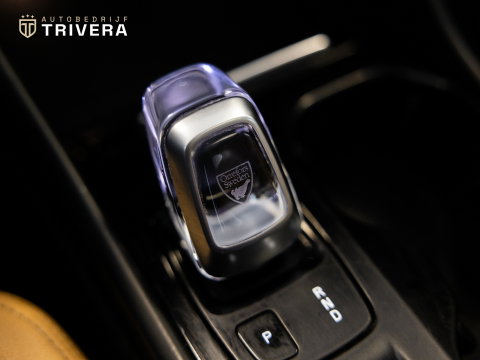 Volvo XC40 1.5 T5 Recharge Inscription 262PK l SoH 95% l CAM 360° l Vol Leder l PANO l Harm. Kardan l 1ste eig. Dealer Onderh.